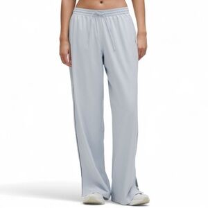 Lululemon Starch Blue/Solar Grey Court Rival Wide-Leg Track Pant *Regular (NWT)